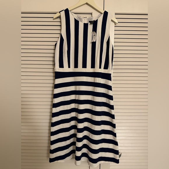 Ann Taylor Dresses & Skirts - Ann Taylor Dress